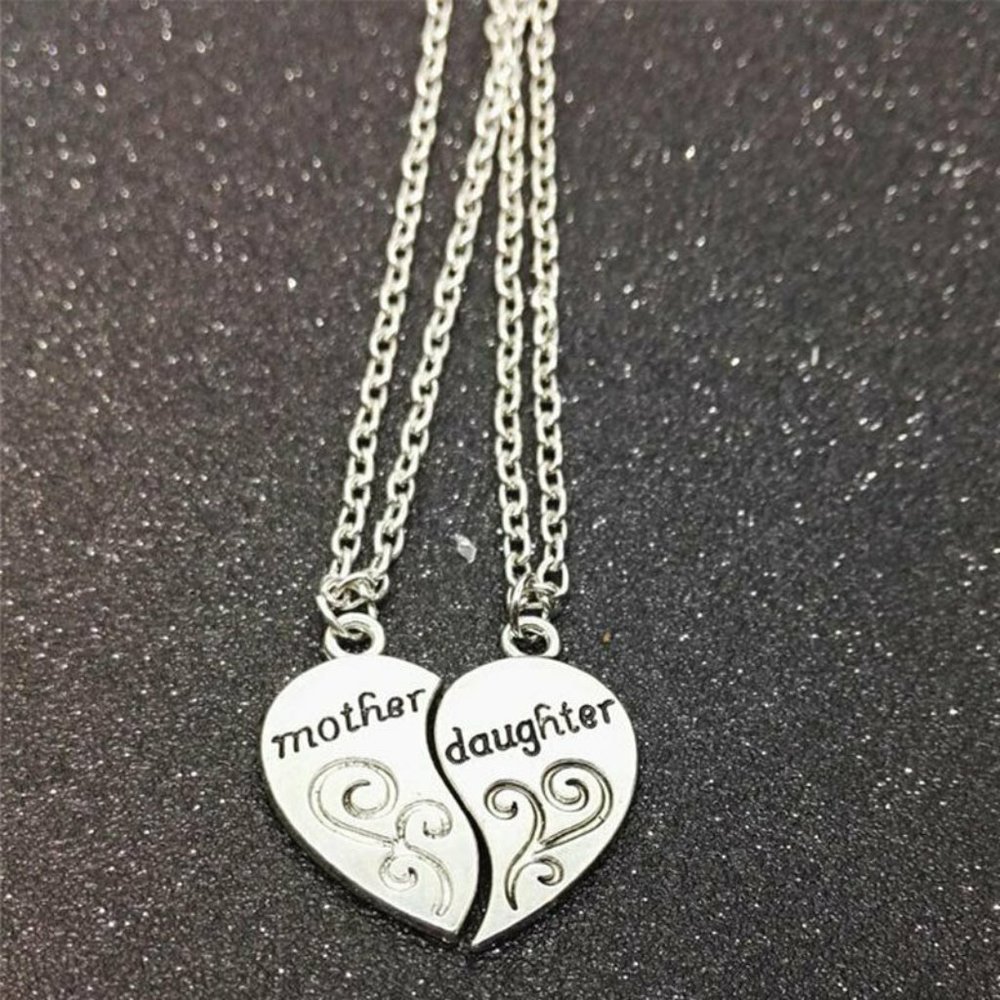 Silver Pair Mother And Daughter Split Heart Necklaces 16" Long Chain - Picture 5 of 6
